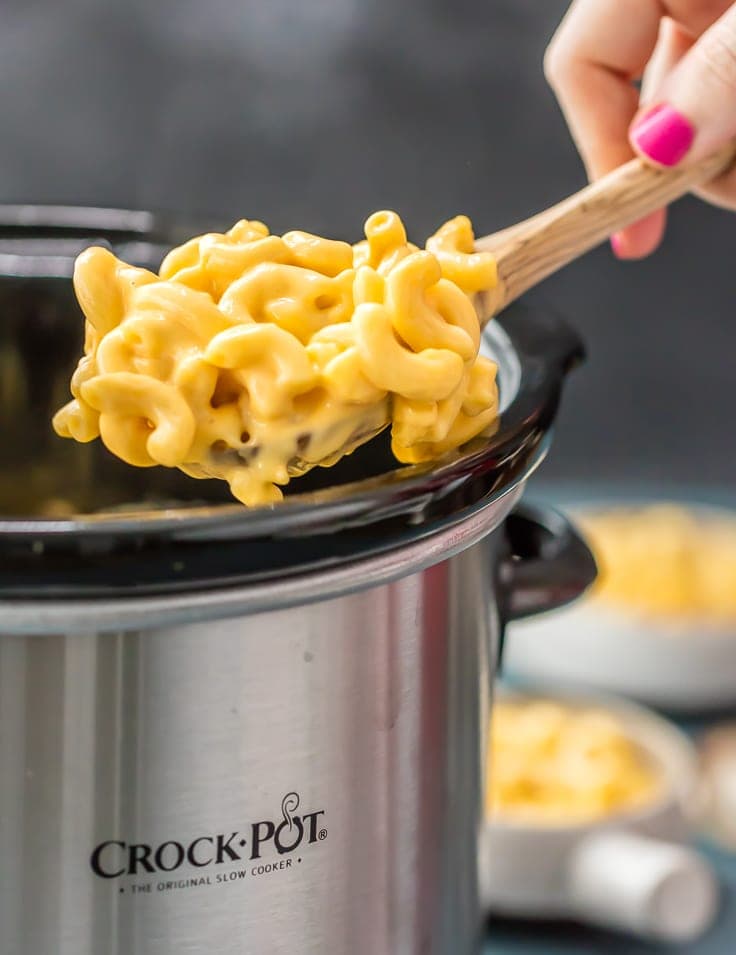 Slow Cooker Mac and Cheese {The Cookie Rookie}